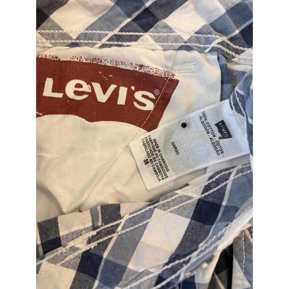 Levi's White Tab Plaid Blue Cotton Cargo Shorts Mens Shirt Size 36 - Picture 2 of 6